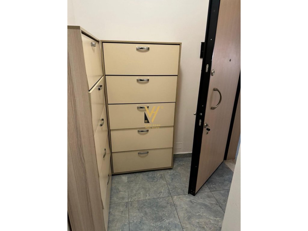 Shitet apartament 1+1+blk te liqeni i thate 145.000 euro (4)