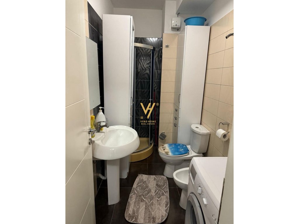 Shitet apartament 1+1+blk te liqeni i thate 145.000 euro (5)