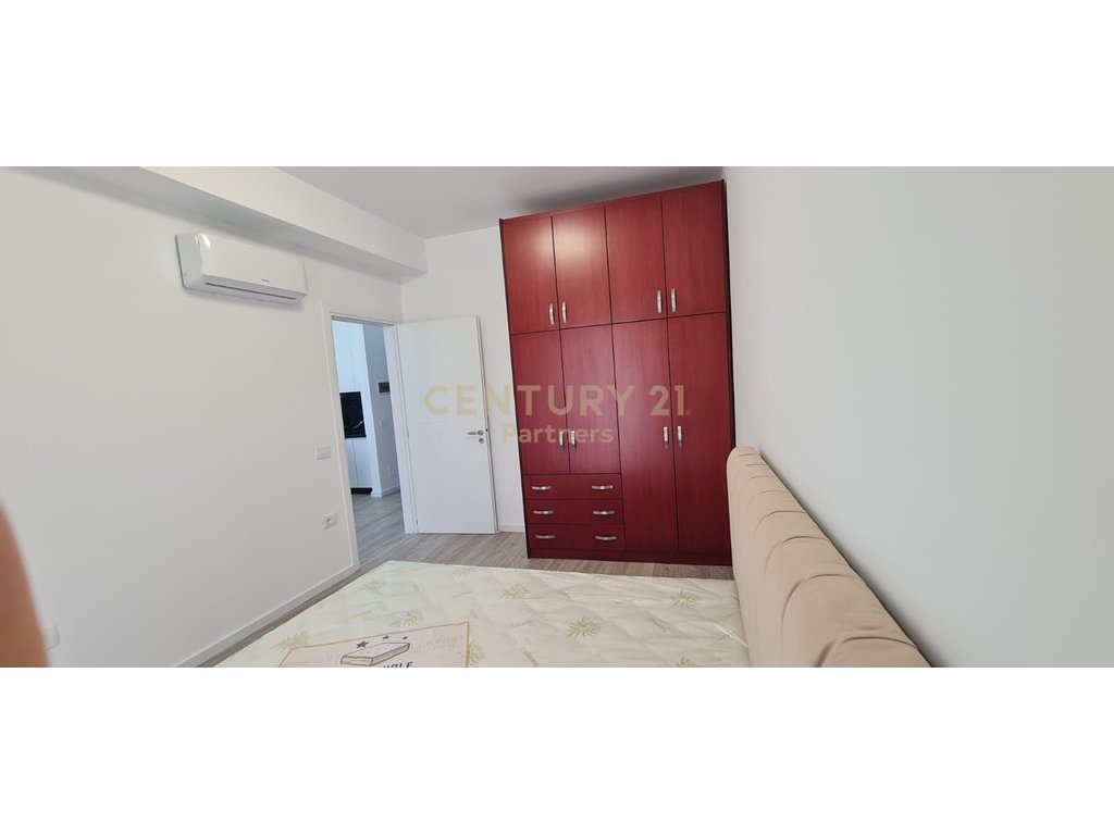 Apartament 1+1 me qira tek urban gate Astir-