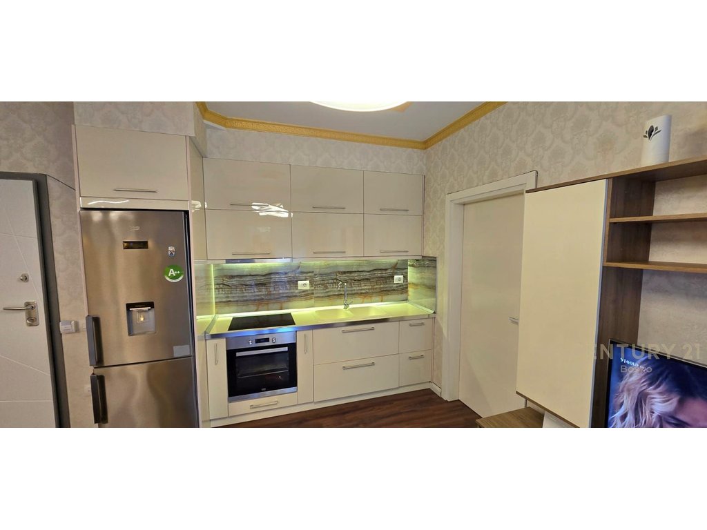 Apartament 2+1për shitje prane radisson hotel Liqeni i Thatë, Tiranë (2)