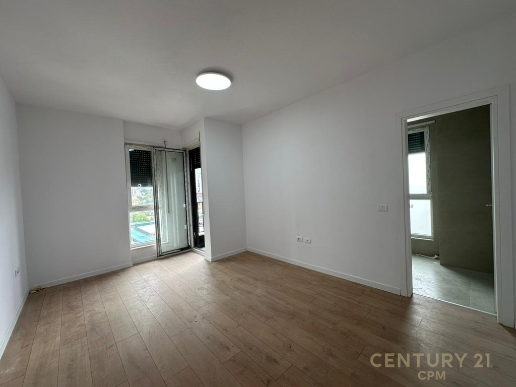 Apartament per qera tek residenca uptown 5 maji! (3)