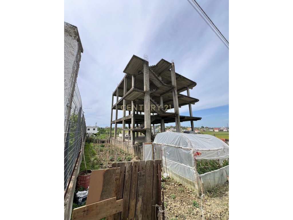 Venta: Edificio de tres pisos + 3 garajes en rrashbull, Durrës (5)