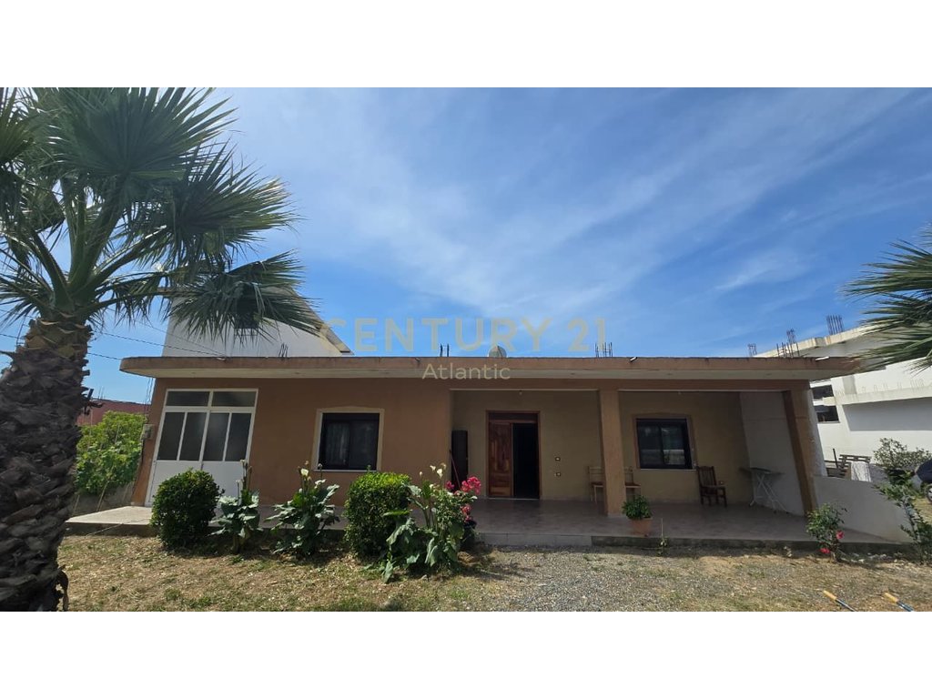 Venta: Edificio de tres pisos + 3 garajes en rrashbull, Durrës (8)