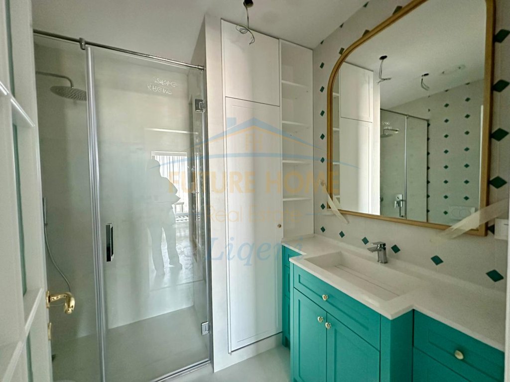 Qera, apartament 2+1+post parkimi, rruga e elbasanit, downtown one.