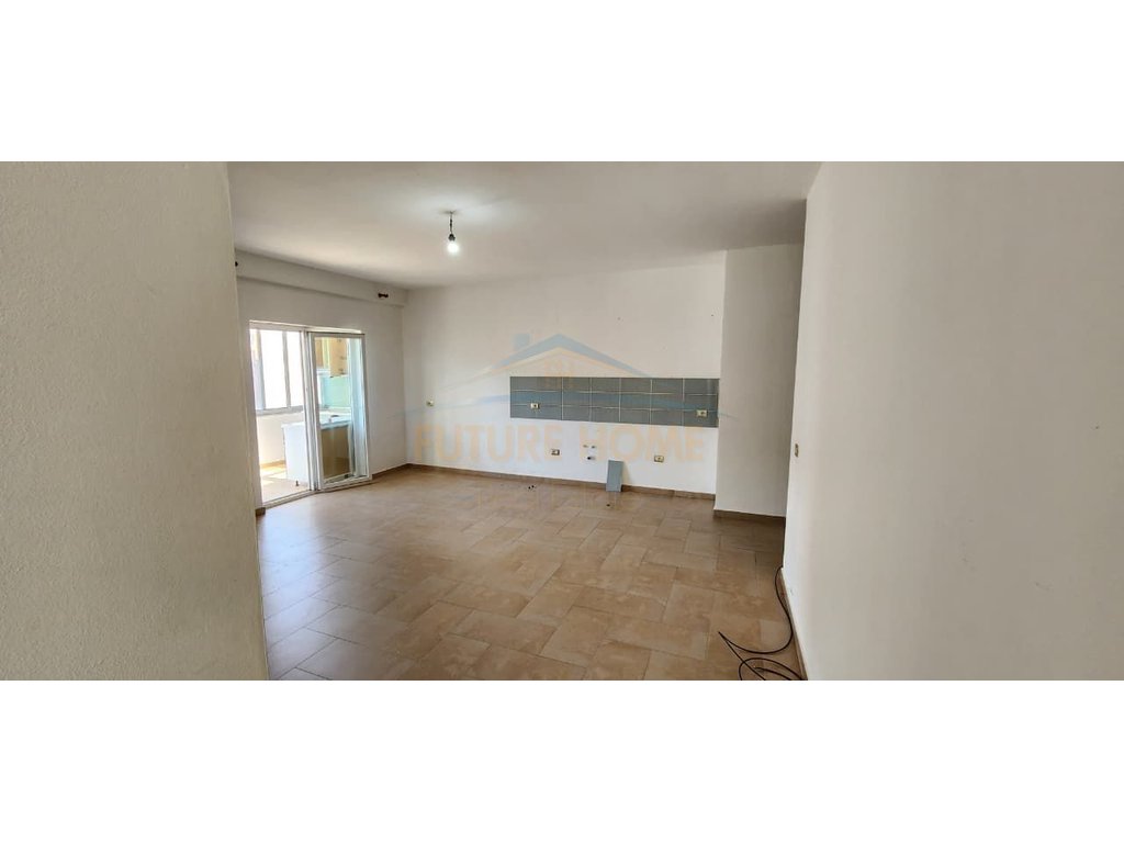 Qira, apartament 2+1, rruga jordan misja