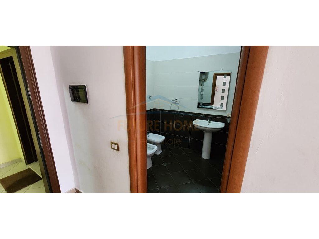 Qira, apartament 2+1, rruga jordan misja