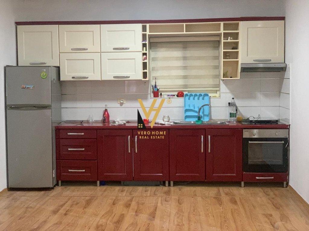 Appartamento in affitto 2+1+blocco in Yzberisht 600 euro