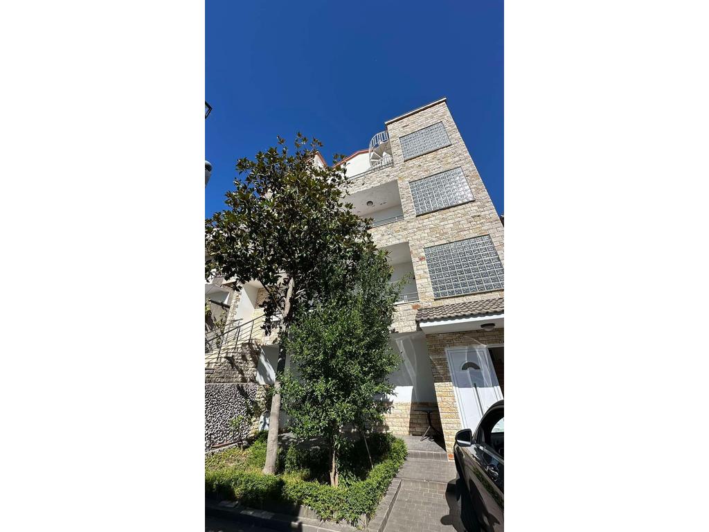Kodra e priftit, casa privata in vendita