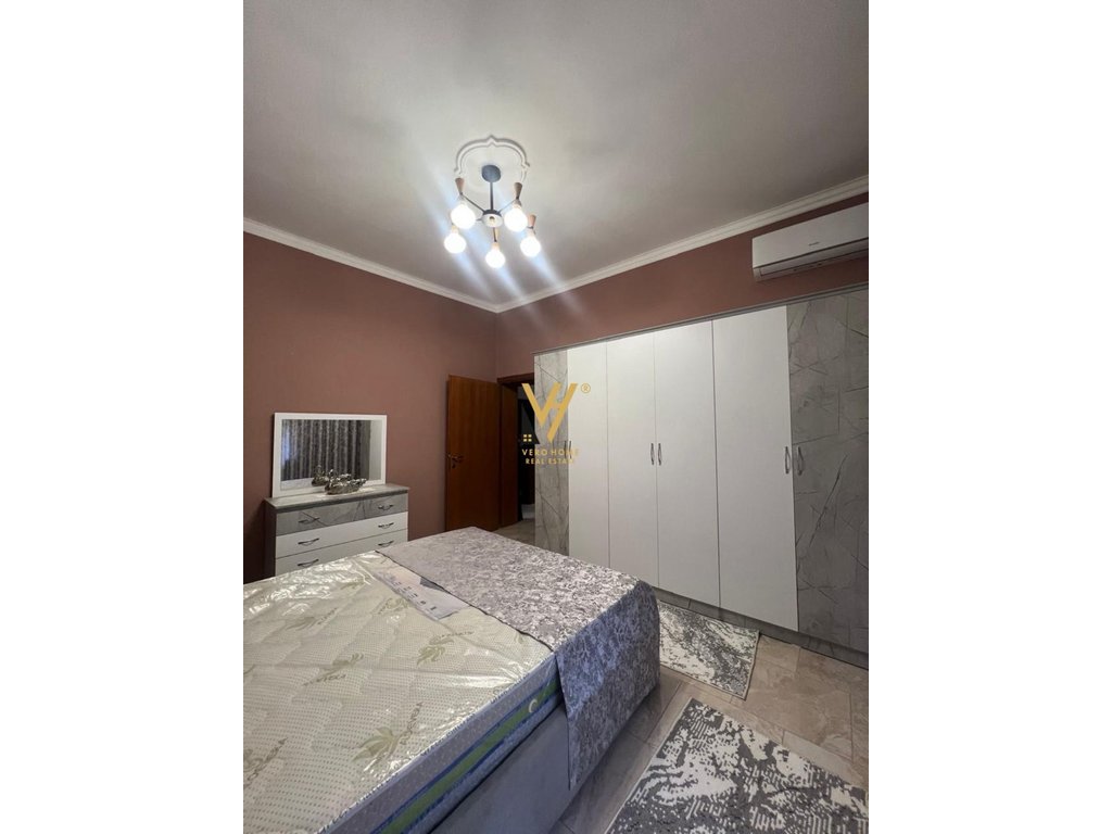 Jepet apartament 2+1+blk me qira te stadiumi dinamo 60.000 leke