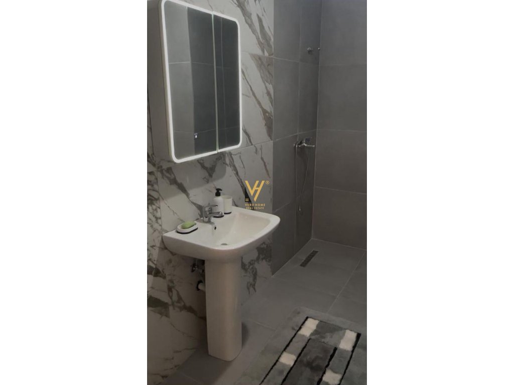 Apartamento 2+1+bloco para alugar em univers city 450 euro