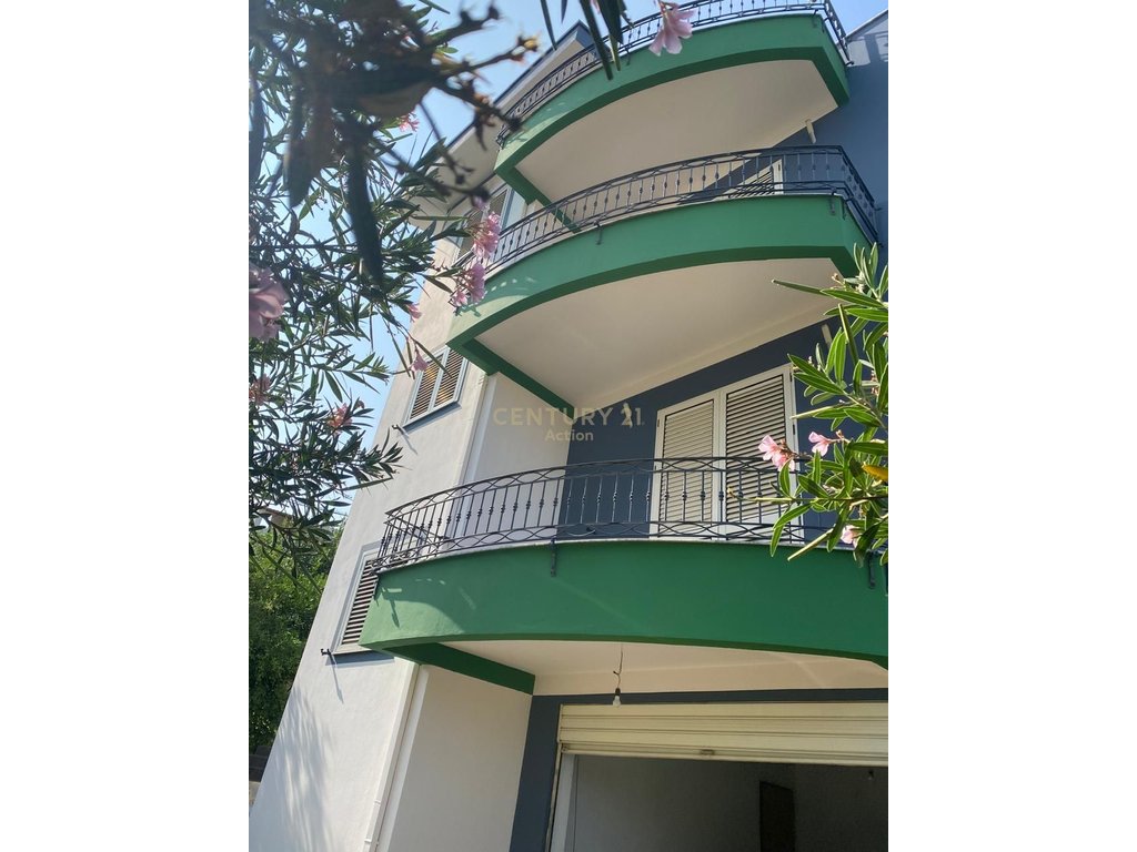 En vente – Villa dans la zone de Shkodra, Tirana
