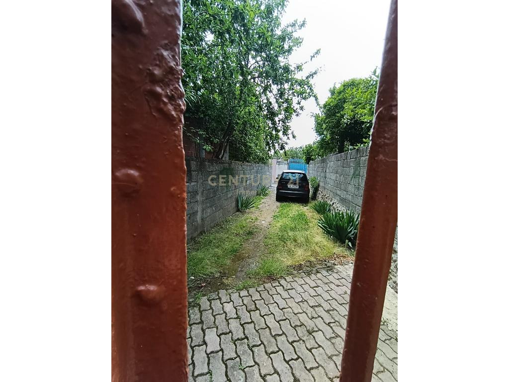 Shtëpi private 2-katëshe në shitje – Mundësi ideale banimi dhe investimi (4)