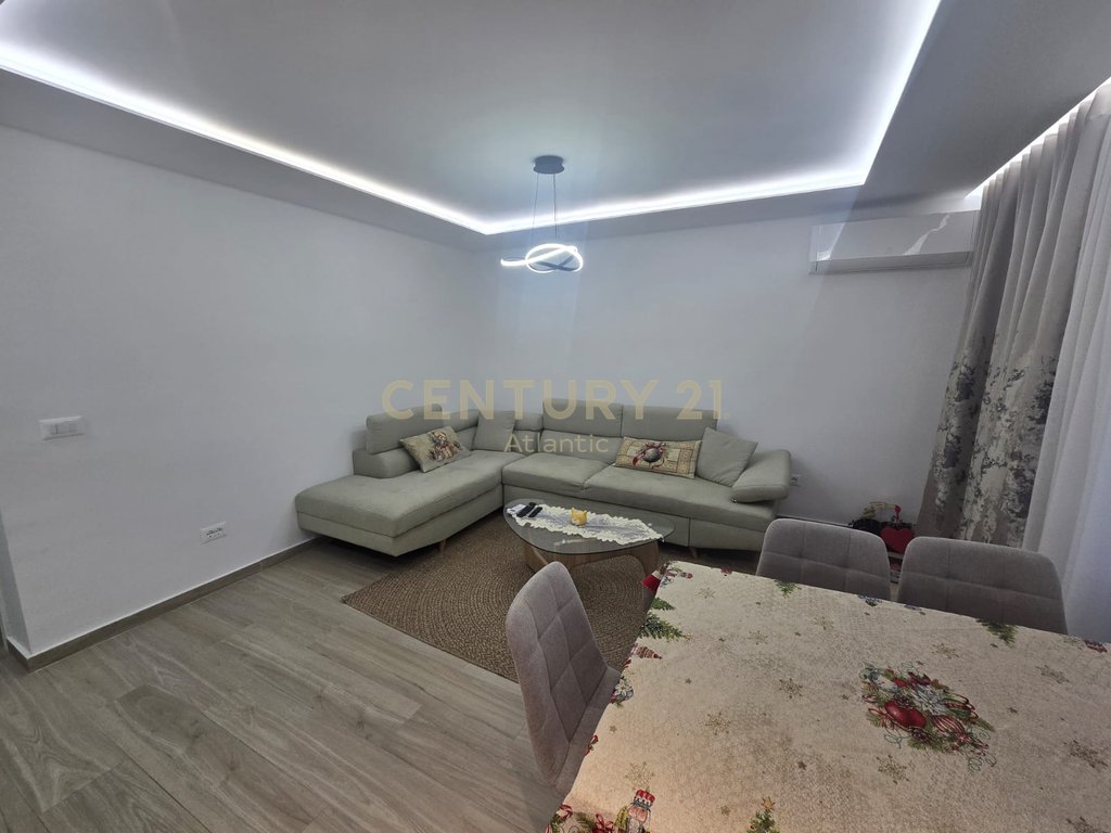 Shitet apartament 1+1 te brryli, përballë maternitetit të ri (4)