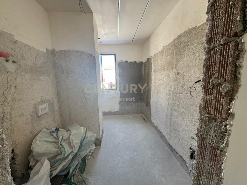 Astir-urban gate, shesim apartament 3+1+2+verande (8)