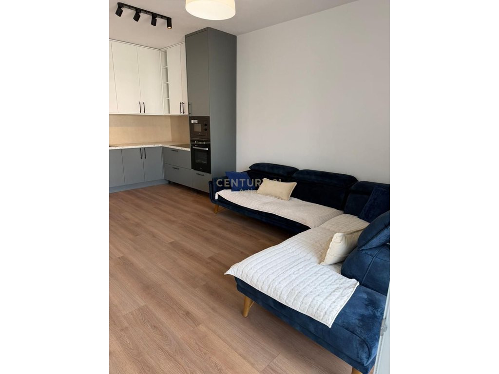 Univers city appartement 3+1+2 à louer!