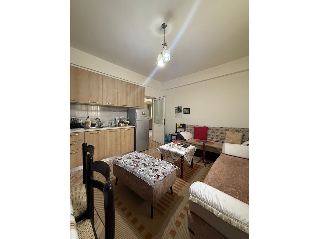 Casa privada de 2 pisos à venda – Bairro “Kushtrim”, Vlorë (6)