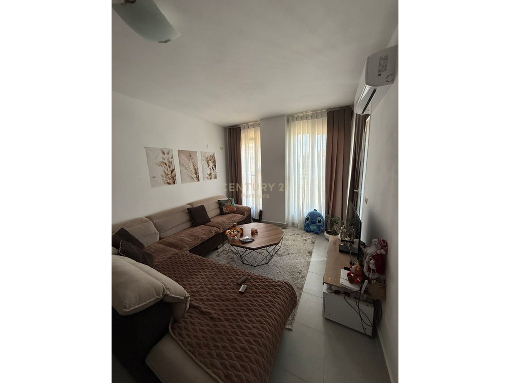 Apartment zum verkauf 2+1 bei 5 maji