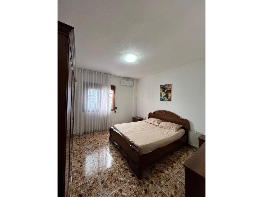 Appartement 3+1+2 salles de bain à louer, près du marché fruits-légumes, durres! (4)