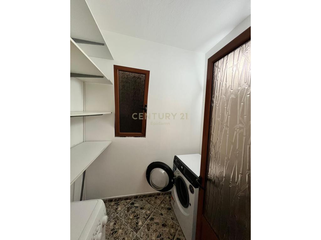 Appartement 3+1+2 salles de bain à louer, près du marché fruits-légumes, durres! (5)