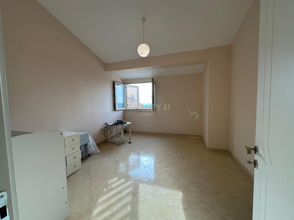 Appartement à vendre 2+1 à fresk