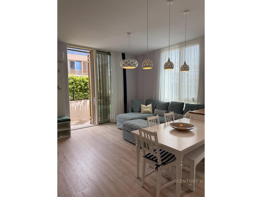 Appartement 2+1+2+stationnement au green coast residence!