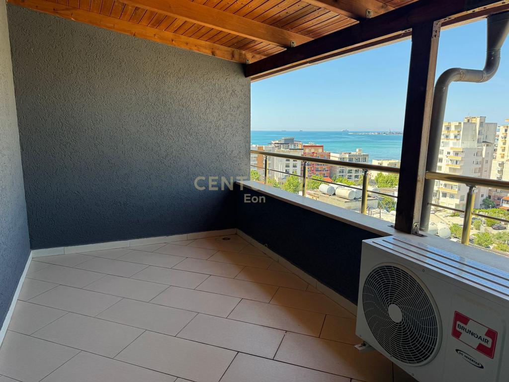 À louer appartement 1+1 avec vue sur mer sur la plage, durres !