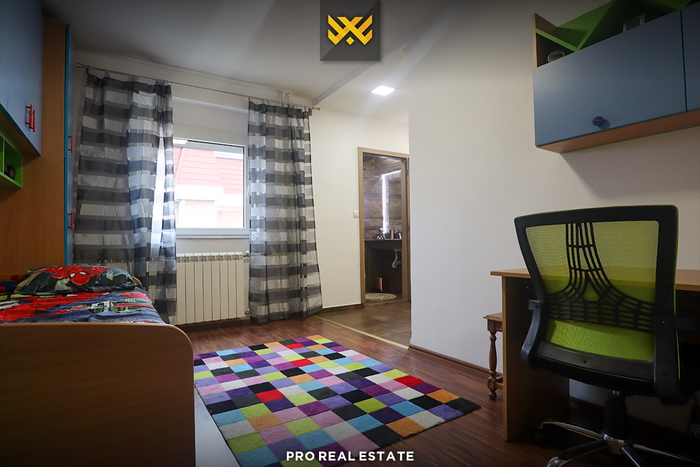 Appartement de 100m² à louer à Bregu i Diellit (5)