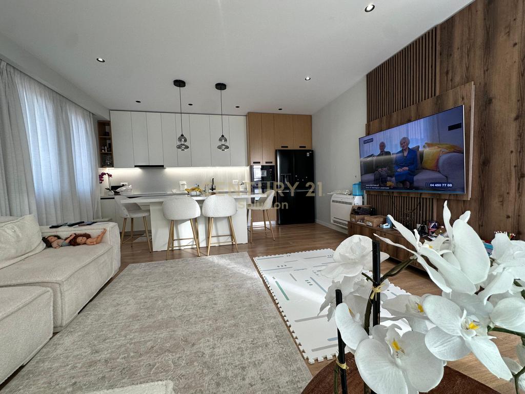 Apartament 2+1+2 per shitje ne Astir! (3)