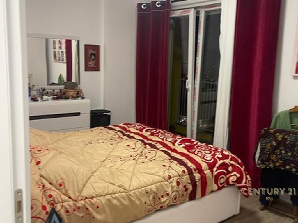 Piso 2+1 en univers city!