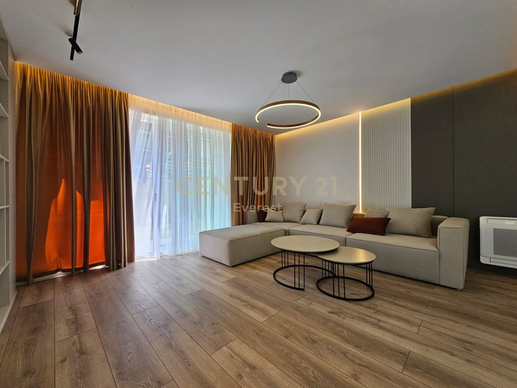 Residencia kodra e diellit 1, alquiler apartamento 3+1+ plaza de aparcamiento