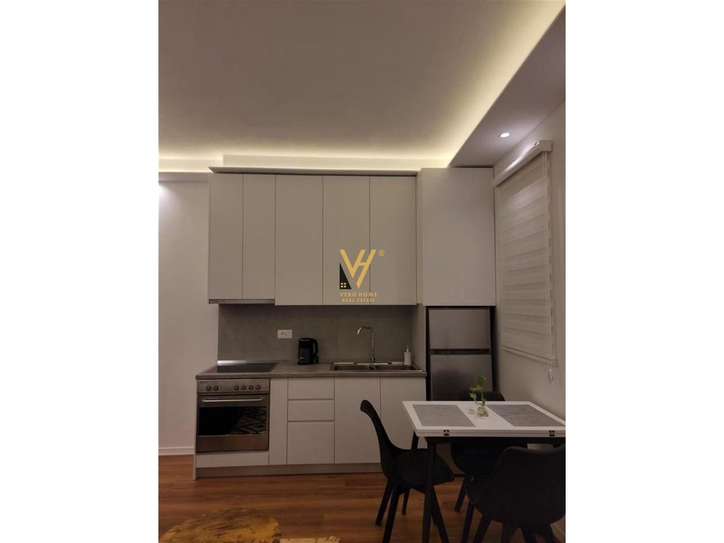 Jepet apartament 1+1 me qira te rruga e durresit 600 euro (3)