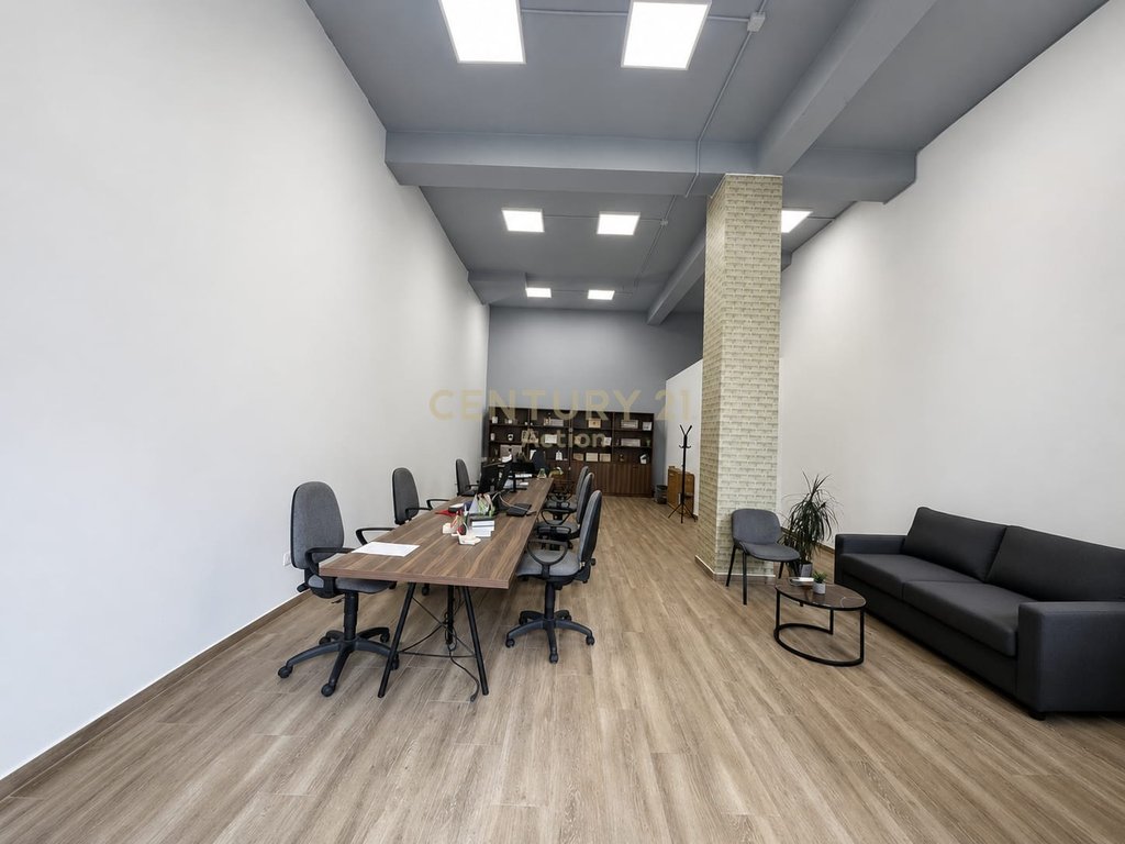 Zogu i zi, ufficio in affitto (8)