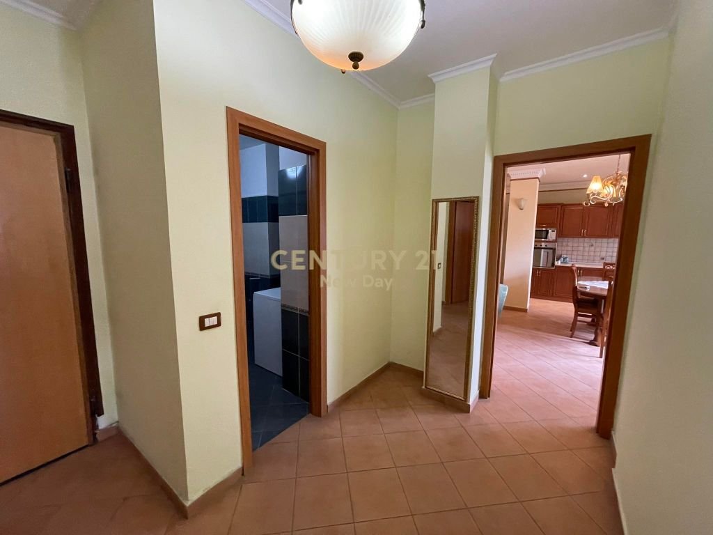 Apartamento 2+1+2 à venda