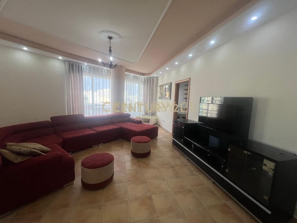 Apartamento 2+1+2 à venda