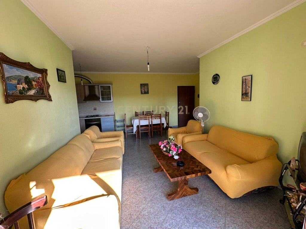 Apartamento 2+1+2 à venda