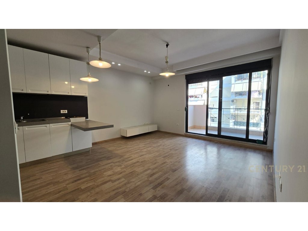 Apartament 3+1+2 për shitje tek deliorgji