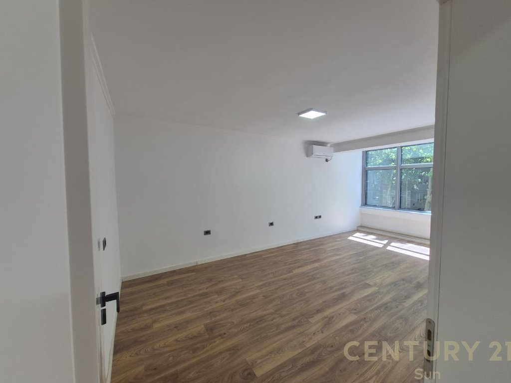 Jepet ambient zyre me qira – 85 m² | zona 21 dhjetori prane garden building! (6)