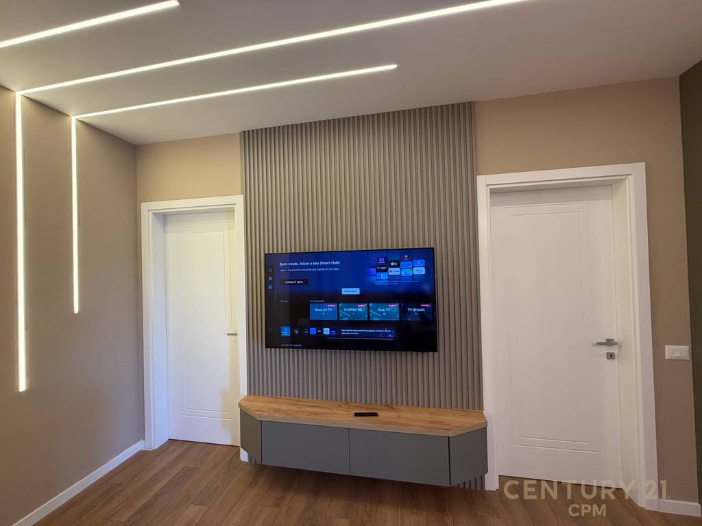 Apartament 2+1 me qira tek kodra e priftit pranë venue club!