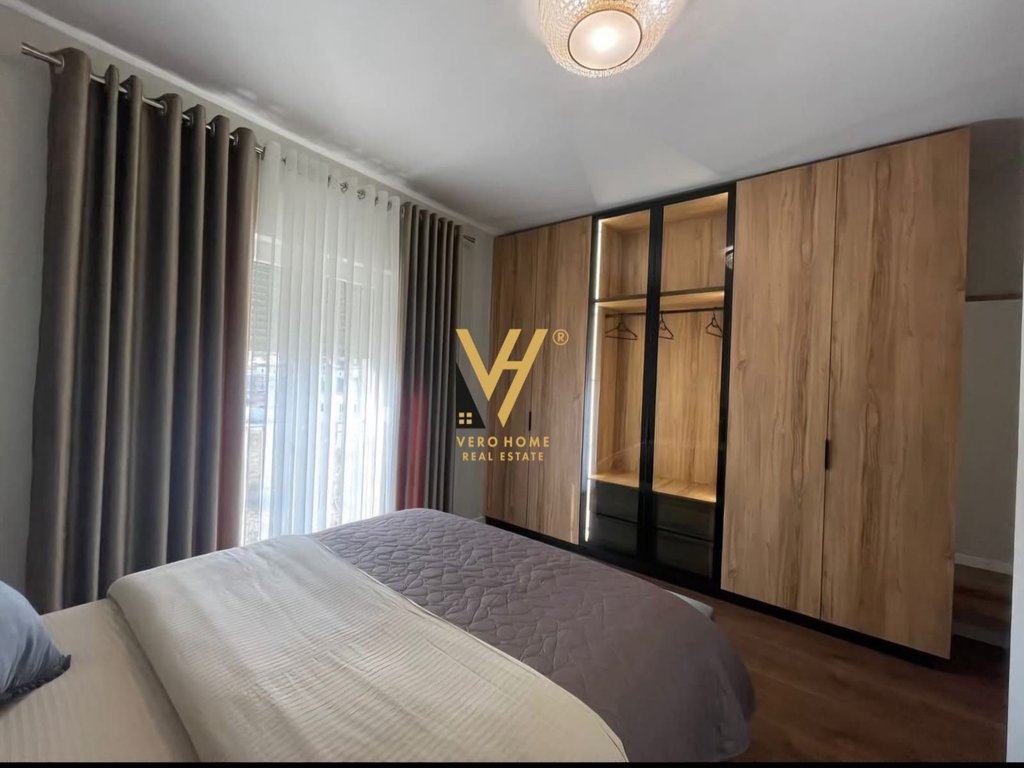 Apartment for rent 3+1+2+block in liqeni i thate 1,500 euro