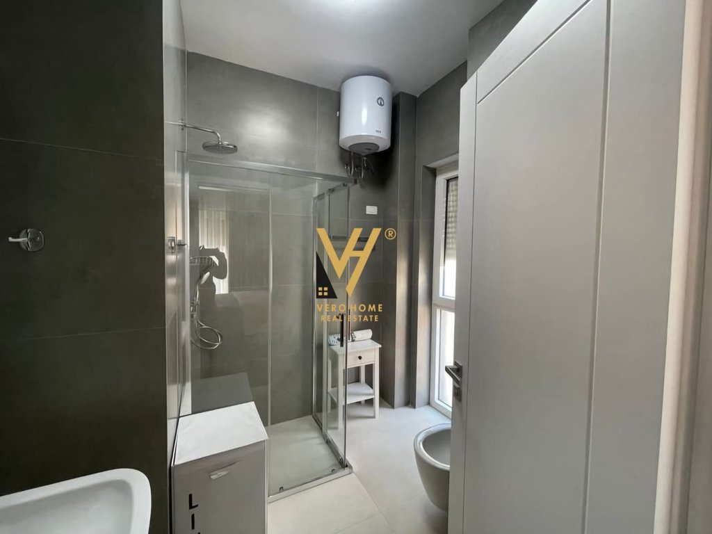 Apartment for rent 3+1+2+block in liqeni i thate 1,500 euro