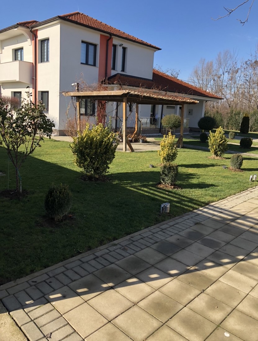 House for sale in proec