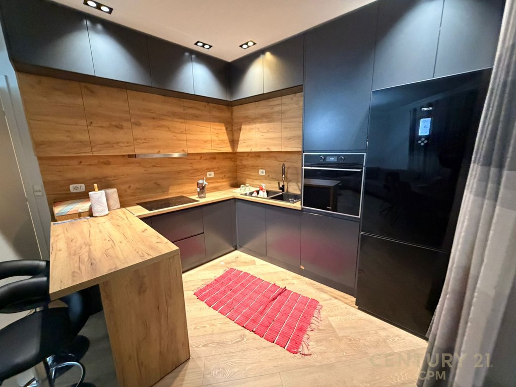 Appartement 2+1+2 à louer près de kodres diellit 2! (3)
