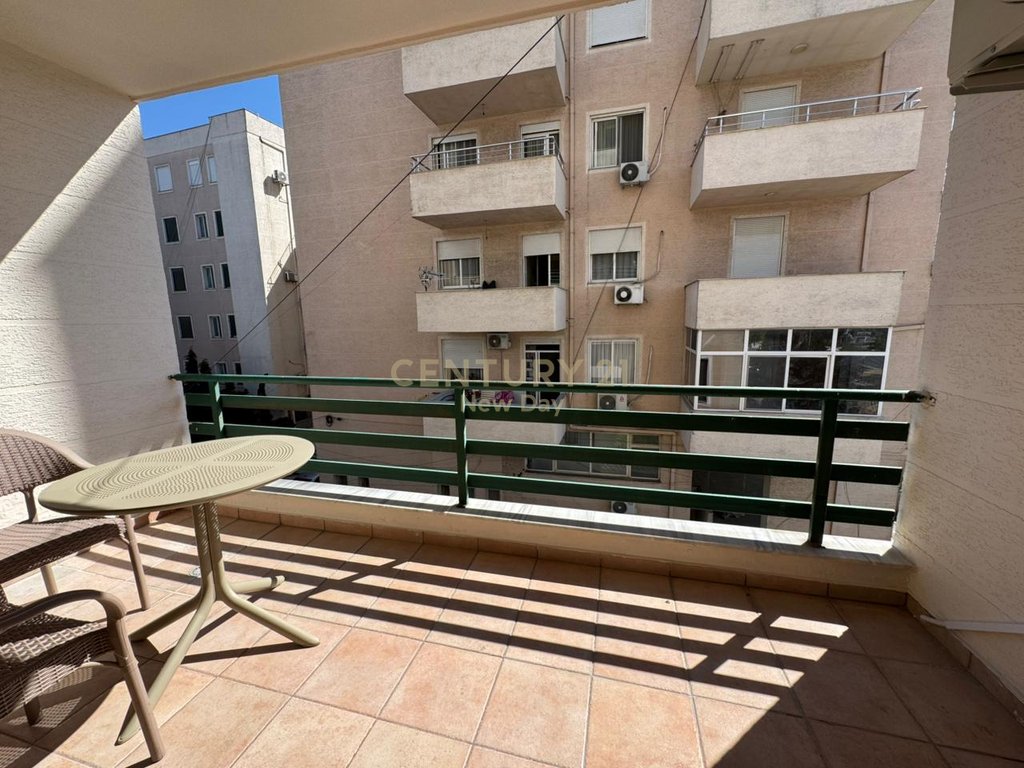Apartament 2+1+2 t plus garazh me qira në plazh, Durrës - 700€ | 115 m² (7)