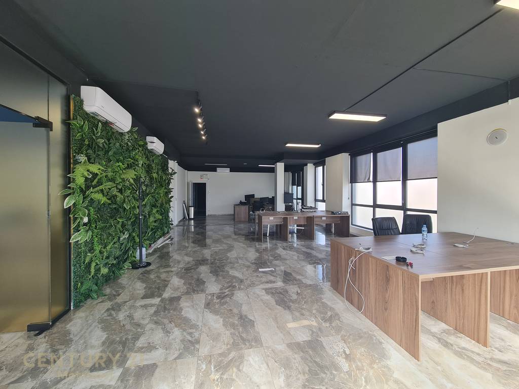 Nuevo espacio comercial de 44 metros cuadrados en la residencia 'Green City'! (8)