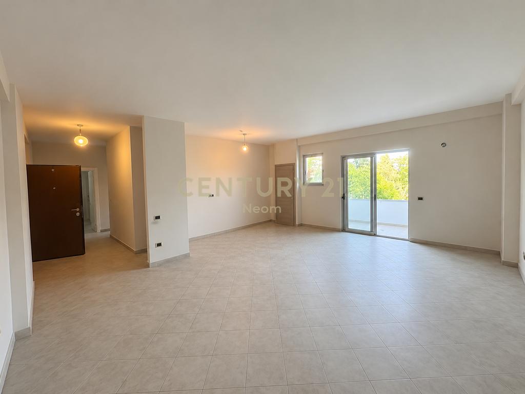 Apartment zum verkauf 2+1 bulevardi ri Astir