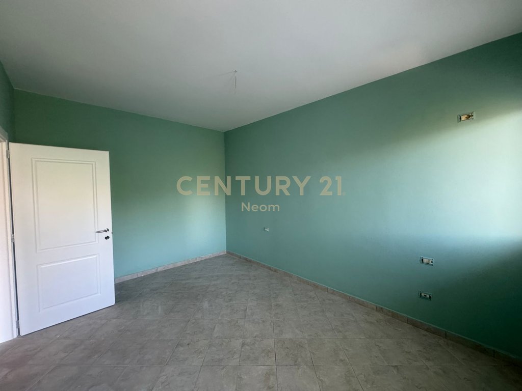 Apartment for sale 2+1 bulevardi ri Astir (6)