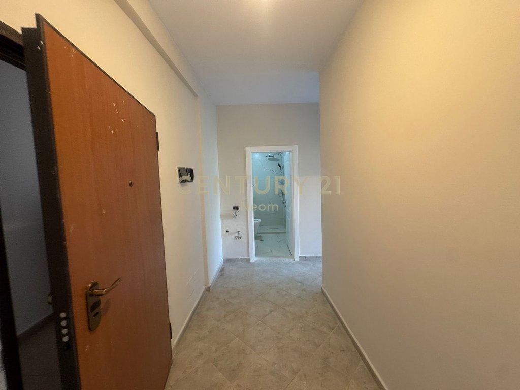 Apartment for sale 2+1 bulevardi ri Astir (8)