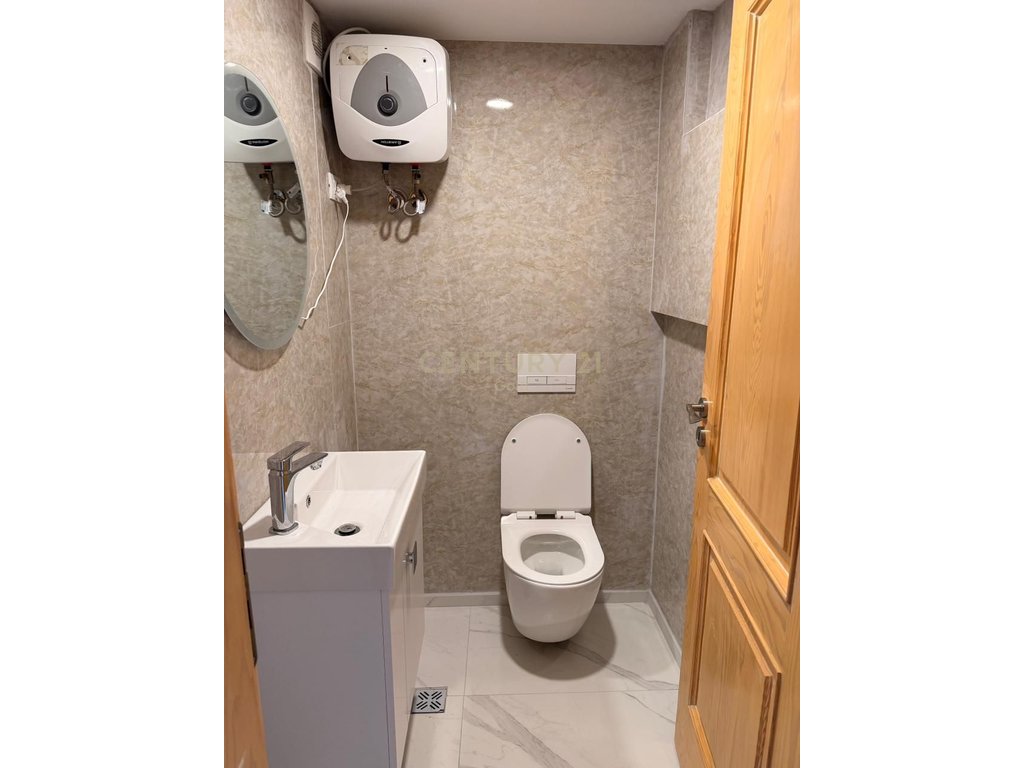 Vente de 2 unités commerciales duplex, petit jardin (2)