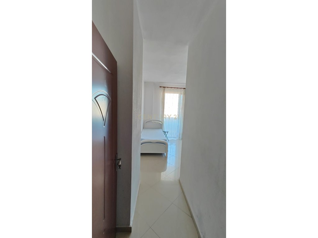 Apartamento 2+1+2 en venta en la zona de Astir, Tirana (4)