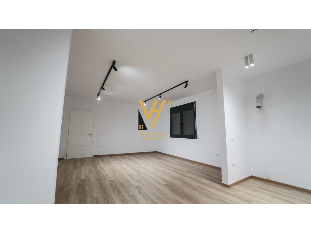 Mietgegebe - museums- und theaterraum, durres 2.200 euro (4)